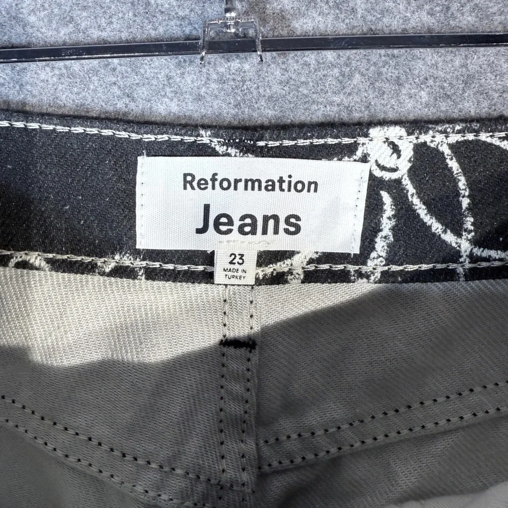 Reformation‎ Jeans 23 Daisy High Rise Straight Long Floral Black Denim